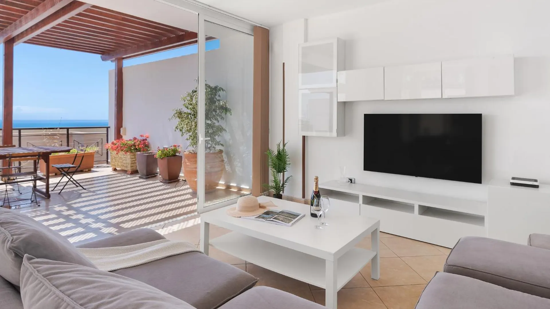 Obsidian Villa Bentayga Costa Adeje  Feriehus